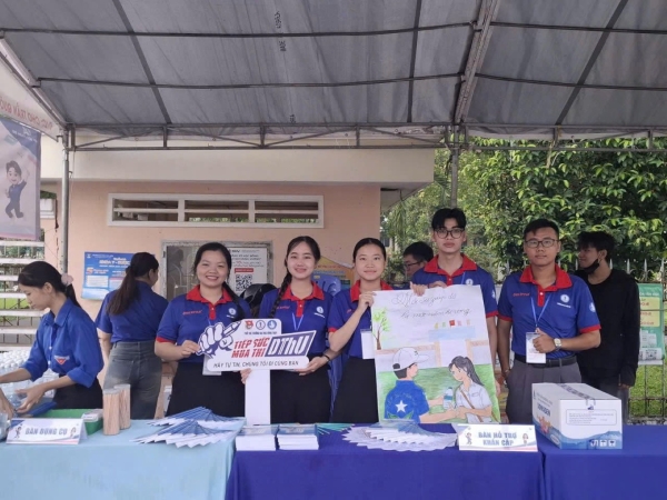 KHÉP LẠI HÀNH TRÌNH TIẾP SỨC MÙA THI DThU 2026 – LAN TỎA TINH THẦN TRÁCH NHIỆM VÌ CỘNG ĐỒNG