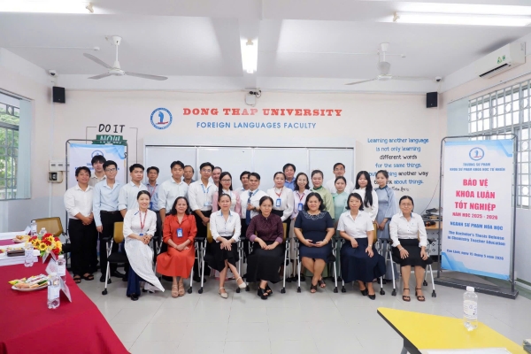 KHOA SƯ PHẠM KHOA HỌC TỰ NHIÊN TỔ CHỨC THÀNH CÔNG  BẢO VỆ KHÓA LUẬN TỐT NGHIỆP NĂM HỌC 2025 – 2026