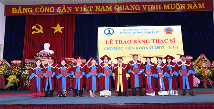 Trường Đại học Đồng Tháp trao bằng thạc sĩ cho học viên cao học khóa VI