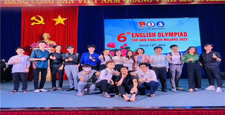 Sinh viên Khoa Sư phạm Khoa học tự nhiên đạt giải ba Cuộc thi Olympic Tiếng Anh ...