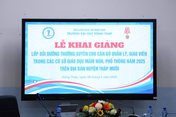 Lễ khai giảng các lớp bồi dưỡng thường xuyên năm 2025 tại huyện Tháp Mười